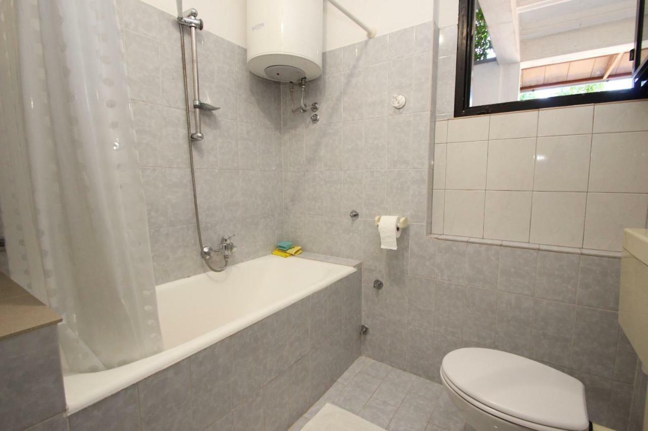 Apartment Sasa Bozac Poreč Eksteriør billede