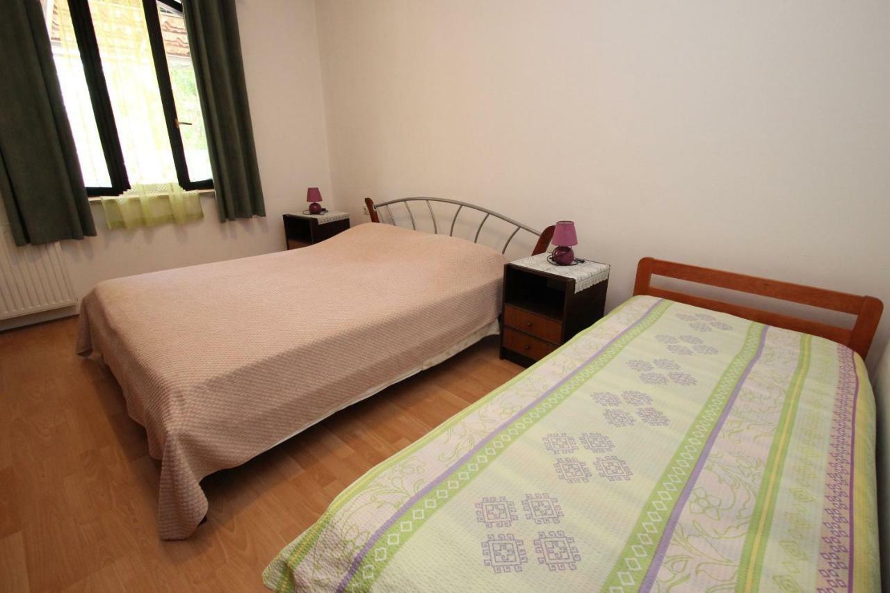 Apartment Sasa Bozac Poreč Eksteriør billede