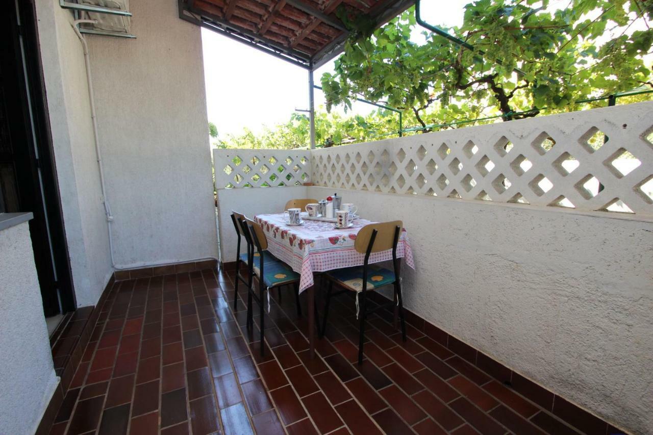 Apartment Sasa Bozac Poreč Eksteriør billede