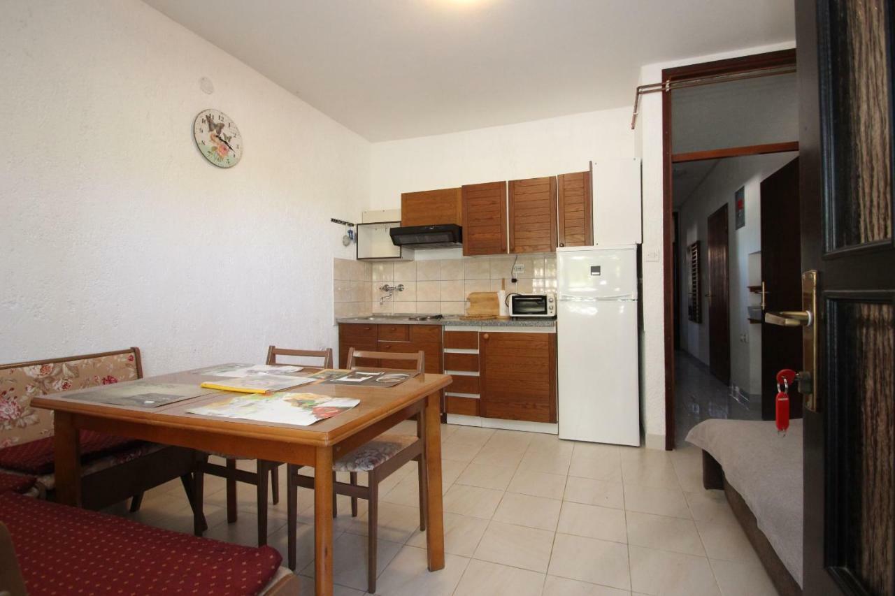 Apartment Sasa Bozac Poreč Eksteriør billede